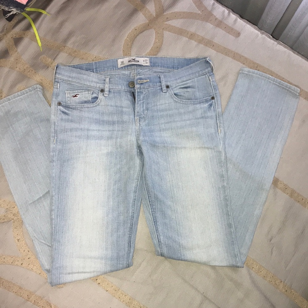 Hollister Co. Light Wash Skinny Jeans